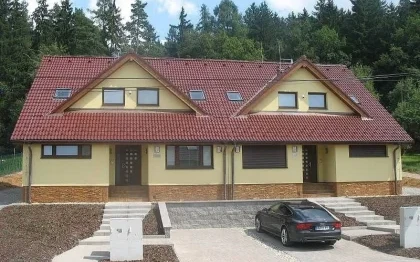  Dvojdům Ostrov u Macochy