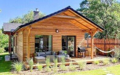 Wellness chata v Polabí s koupacím sudem