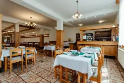 Reštaurácia, Hotel Heľpa, Nízke Tatry, Slovensko