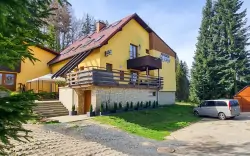 Beskydy pri Pustevnách: Penzión Na Lůkách s polpenziou, saunou, kúpacou kaďou + detské ihrisko a ohnisko