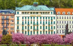 Karlove Vary: Luxusný Interhotel Central **** s polpenziou, bazénom a vírivkou neobmedzene + procedúry a hry