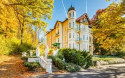 Mariánské Lázně neďaleko centra: Pobyt v historickom B&B Villa Hoteli *** s raňajkami + úschovňa bicyklov