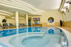 Vnútorný bazén, Golf Residenza, Peschiera (VR), Taliansko