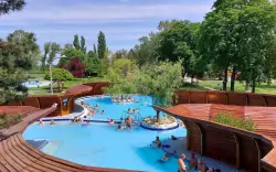 Komárom: Thermál Apartmanház s raňajkami a neobmedzeným vstupom do kúpeľov Brigetio + detská herňa a klub 