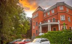 Historická budova, Hotel Pałac Paulinum ***, Jelenia Góra, Poľsko