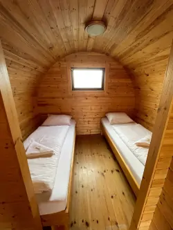 Drevený sud, Vigvam Resort, Němčice, Stredné Čechy