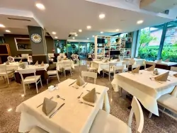 Reštaurácia, Hotel Alfieri ***, Sirmione, Taliansko 