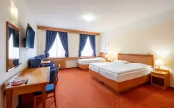 Izby, Hotel Slovan, Jeseníky