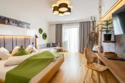Moderná hotelová izba, Hotel Lärchenhof ****, Katschberghöhe, Rakúsko