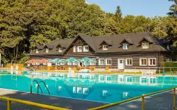 Těšínske Beskydy: Hotel Stará Ameryka *** s polpenziou, najväčšou detskou herňou v kraji a zľavou na kúpalisko