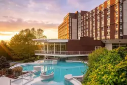 Maďarsko 750 m od jazera Hévíz: 4* Ensana Thermal Aqua Health Spa Hotel s all inclusive + termálne wellness 
