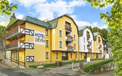 Mariánské Lázně: Pobyt v 4* Spa Hoteli Děvín s raňajkami či polpenziou, saunou a vstupenkou do parku miniatúr 
