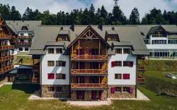 Slovinsko neďaleko Mariboru vo Forest Hoteli Videc *** s polpenziou, welcome drinkom, bazénom a saunami 