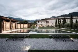 Užite si Lago di Garda v Monastero Arx Vivendi **** s vynikajúcimi raňajkami, wellness a vonkajším bazénom 