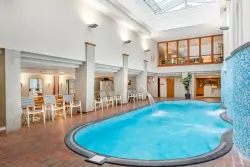 Kecskemét blízko kúpeľov: 4* Aranyhomok Hotel Business & Relax s polpenziou a neobmedzeným wellness + masáž