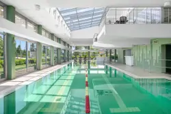 Vnútorný bazén, Hotel Yacht Wellness & Business ****, Siófok, Maďarsko