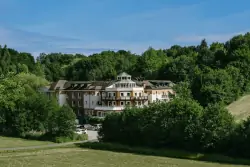 Južné Rakúsko: Pobyt v Hoteli Albizia **** s polpenziou, zľavou do kúpeľov a wellness neobmedzene + bazén