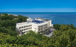 Baltské more priamo pri pláži v Hoteli Lambert Medical Spa **** s polpenziou, vodným a saunovým svetom + herňa