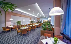 Reštaurácia, Congress &amp; Wellness Hotel Olšanka ****, Praha