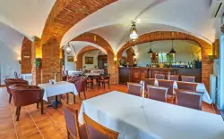 Reštaurácia, Penzión St. Peter Vini, Slovensko