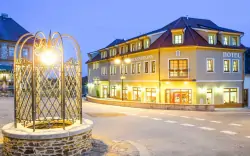 Hluboká nad Vltavou blízko zámku: Hotel Záviš z Falkenštejna **** s polpenziou + vstup do kúpeľov, zoo a zámku