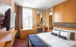 Budapešť v centre pri stanici a kúpeľoch: Pobyt v Marmara Hoteli **** s raňajkami či polpenziou + WiFi zadarmo