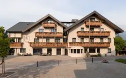 Štýlová dovolenka v Južnom Tirolsku neďaleko Brixenu: Am Brunnen Apartments s raňajkami, bazénom a saunou 