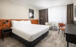 Izby, Hotel Hilton Düsseldorf, Nemecko