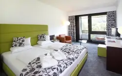Izby, Hotel an der Therme Bad Orb, Hesensko, Nemecko
