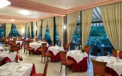 Elegantná reštaurácia, Villa Pace Park Hotel Bolognese ****, Preganziol, Taliansko