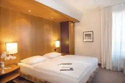 Nemecko blízko vinárskeho chodníka a pamiatky UNESCO vo Victor's Residenz-Hotel Frankenthal **** s raňajkami