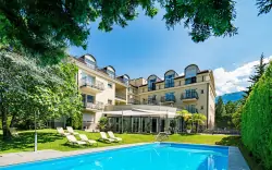 Merano blízko centra a kúpeľov v Hoteli Villa Laurus *** s raňajkami a vonkajším bazénom + požičanie bicyklov