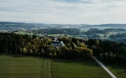Krajina s lesom, Sonnenhotel Hoher Hahn ****, Schwarzenberg, Nemecko