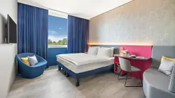 Bavorsko v unikátnom kráteri Ries pri pamiatkach: Hey Lou Hotel Nördlingen s raňajkami formou bufetu + drink