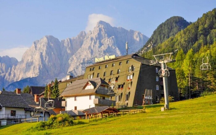 Slovinsko pri jazere Jasna a Národnom parku Triglav: Hotel Alpina *** s polpenziou a zľavou do wellness centra