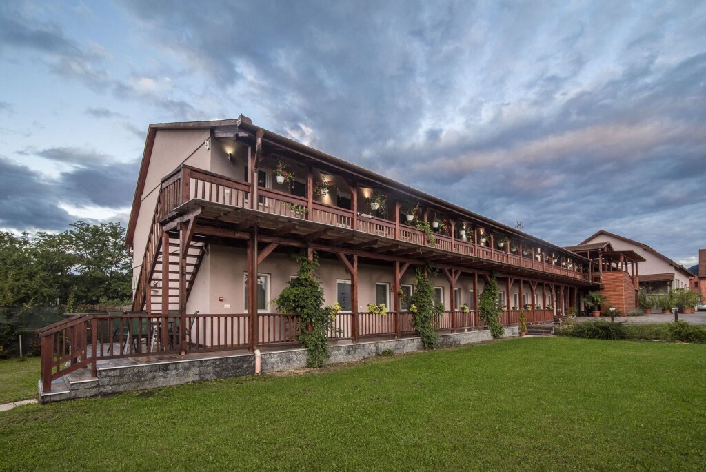 Dvojpodlažná budova, Sweet-Life Wellness Apartments, Egerszalók, Egerszalók, Maďarsko