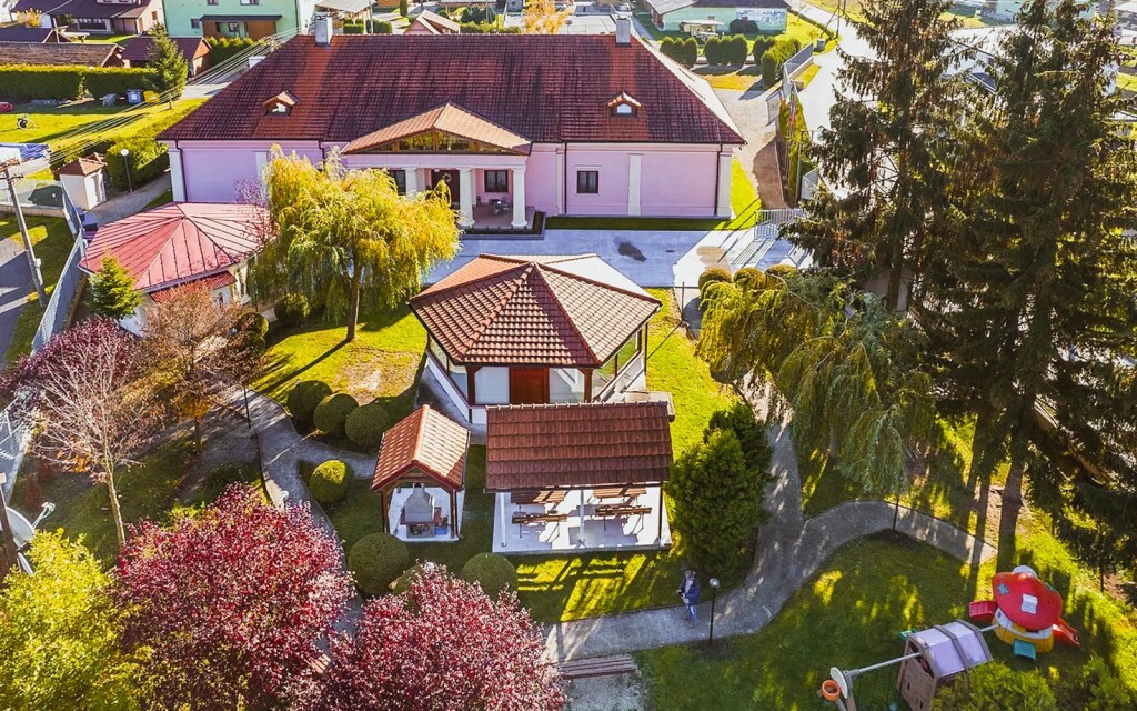 Happy Village Kaštieľ Ivachnová ***, Nízke Tatry