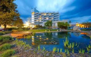 Hotel Hviezda *** sa nachádza v kúpeľnom meste Dudince