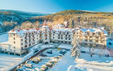 Poľské kúpele v Hoteli Buczyński Medical & Spa **** s polpenziou a neobmedzeným wellness (bazén a 2 vírivky)