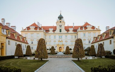 Lednicko-valtický areál a pamiatky UNESCO: Zámecký Hotel Anton Florian s raňajkami + welcome drink a víno