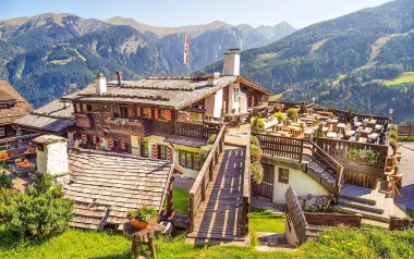 Vysoké Taury: Bad Gastein v štýlovom MONDI Bellevue Alm *** s wellness, raňajkami a zľavovou kartou + darček