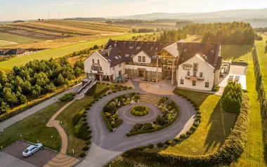 Poľsko: CHKO Orlích hniezd v Hoteli Fajkier Wellness & SPA *** s raňajkami či polpenziou a wellness + aktivity