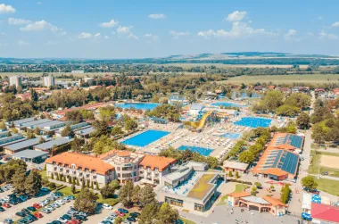 Štúrovo: Wellness Hotel Thermal *** priamo v termáloch Vadaš s polpenziou, bazénmi, saunami a aktivitami