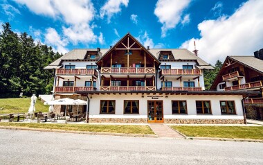 Slovinsko vo Wellness & Spa Hoteli Bolfenk **** s polpenziou, neobmedzeným vstupom do bazéna a saunami + drink