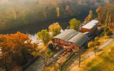 Historická Kadaň blízko hradu aj kláštora: Hotel Split **** priamo na brehu rieky Ohře s raňajkami a wellness 