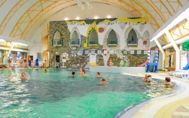 Termálna voda tu vyviera z dvoch prameňov