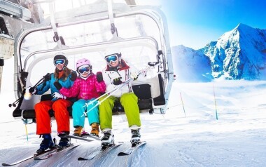 Neďaleké stredisko Semmering je vhodné pre dospelých aj deti