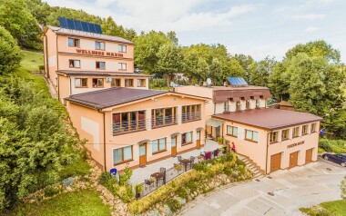 Bojnice: Relaxačný pobyt vo Wellness Penzióne Maxim *** s polpenziou, vírivkou a saunami + zľava na masáže