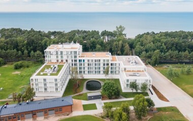 Mielno: Rodinná dovolenka pri Baltskom mori v Hoteli ARCHE Fabryka Samolotów **** s polpenziou a wellness