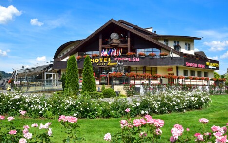 Wellness Hotel Eroplán ****, Rožnov pod Radhoštěm, Beskydy